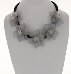 Lucia Bead Detailed Resin Flower Necklace